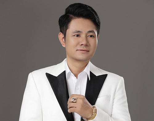 Quán quân Giọng ca vàng Bolero mùa 8 – Ca sĩ Viết Hải: “sau đăng quang, tôi còn phải học hỏi rất nhiều”